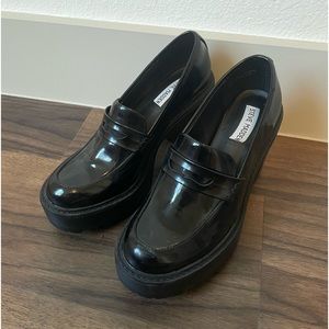 STEVE MADDEN SHOES NOT FOR SALE